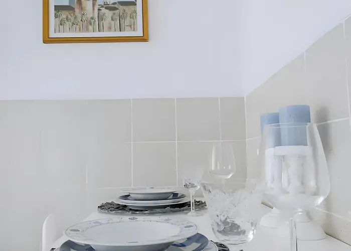 The Stone Alley Retreat 아파트